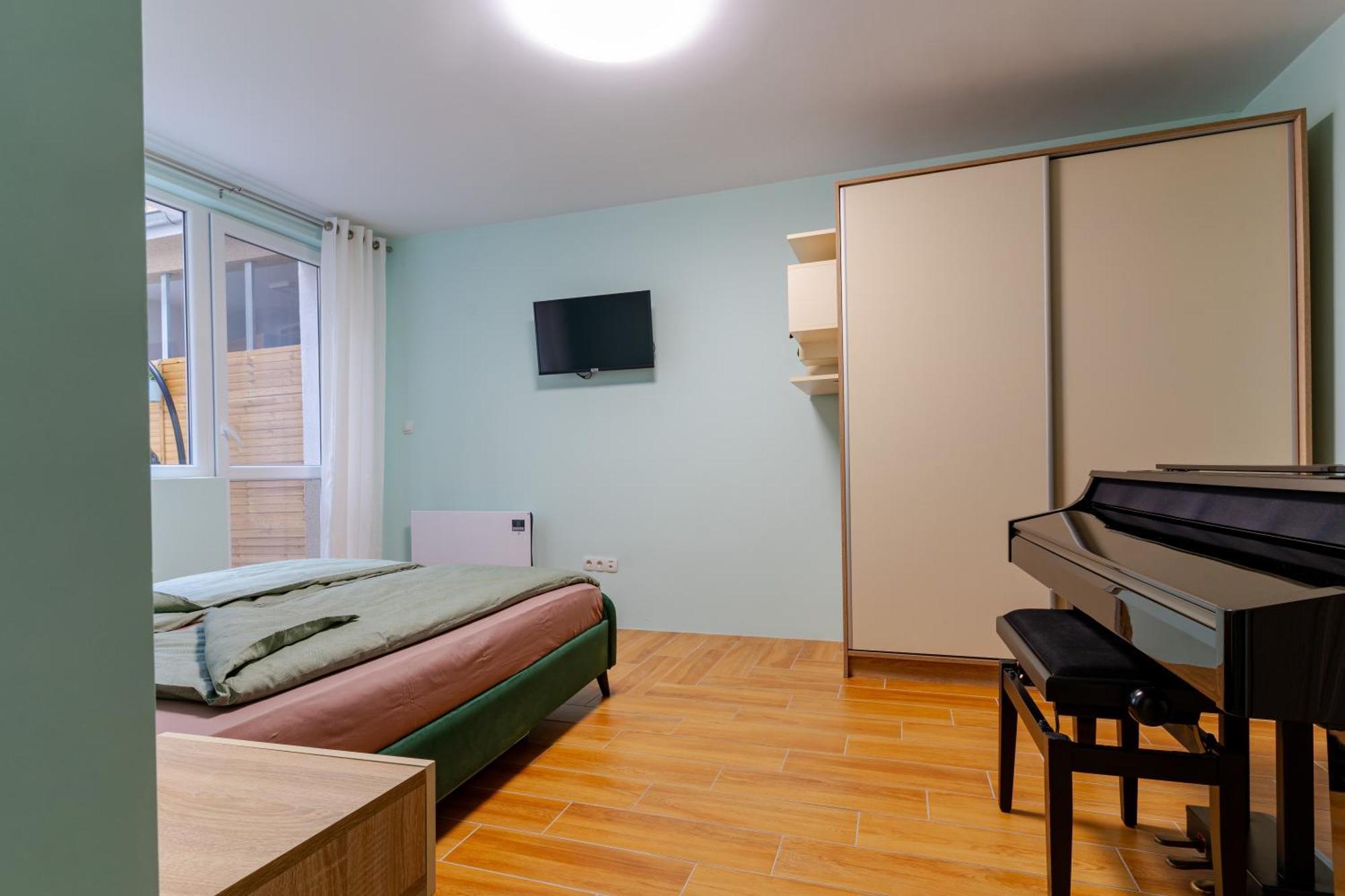 Mirela Guest Apartment Veliko Tŭrnovo Exterior photo